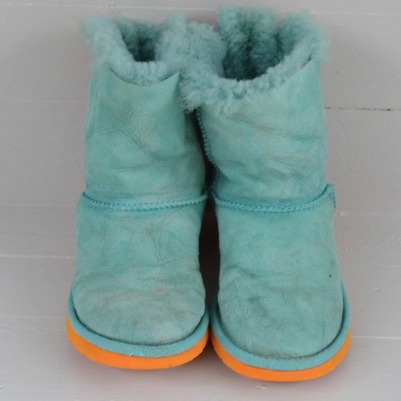 UGG Bailey Bow Boots Kids Sz 3 s/n 3280K Teal - Picture 2 of 7
